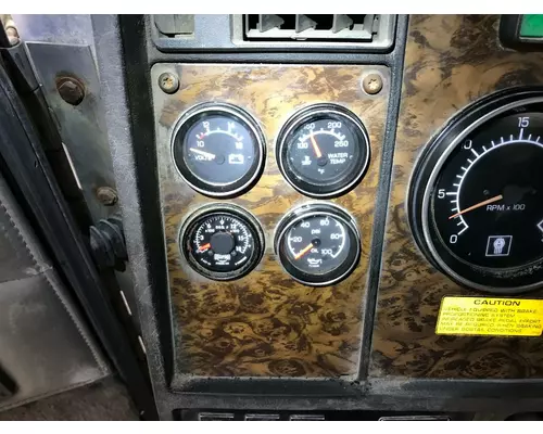 Kenworth T400 Dash Assembly