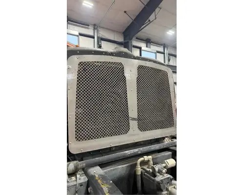 Kenworth T400 Grille