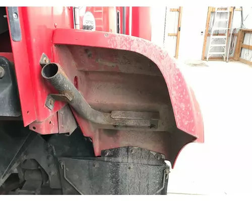 Kenworth T440 Fender