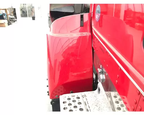 Kenworth T440 Fender