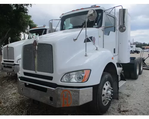 Complete Vehicle KENWORTH T440 LKQ Heavy Truck - Tampa