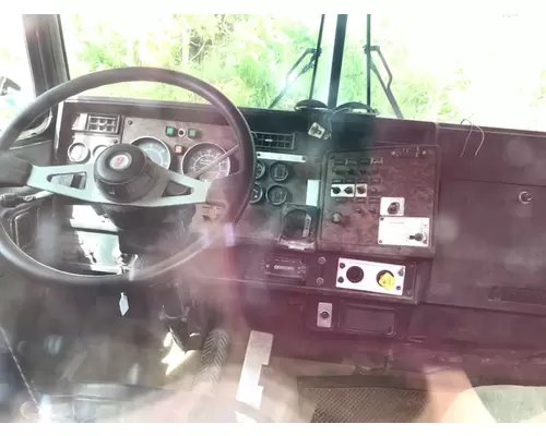 Cab KENWORTH T450 Stateline Truck Parts And Recycling Inc