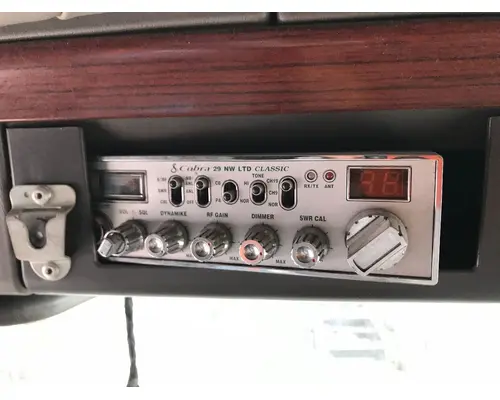 Kenworth T600 AV Equipment