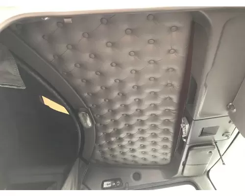 Kenworth T600 Body, Misc. Parts