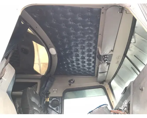 Kenworth T600 Body, Misc. Parts