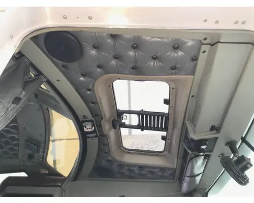Kenworth T600 Body, Misc. Parts