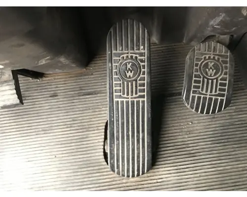Kenworth T600 Body, Misc. Parts