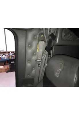 Kenworth T600 Body, Misc. Parts