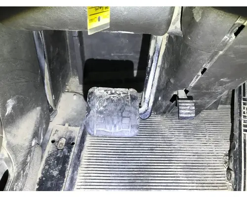 Kenworth T600 Body, Misc. Parts