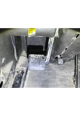 Kenworth T600 Body, Misc. Parts