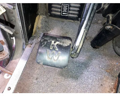 Kenworth T600 Body, Misc. Parts