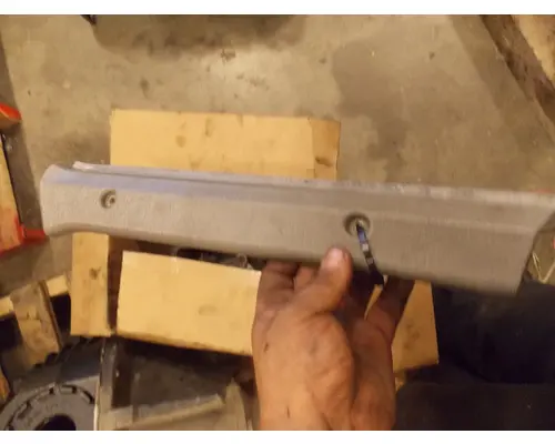 Body Parts, Misc. KENWORTH T600 K &amp; R Truck Sales, Inc.