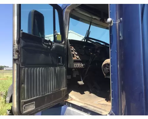 Kenworth T600 Cab Assembly