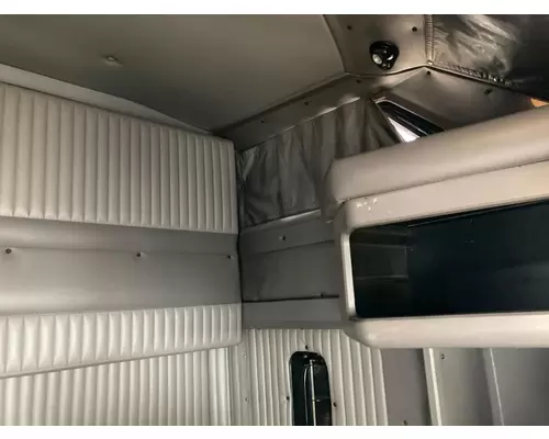 Kenworth T600 Cab Assembly