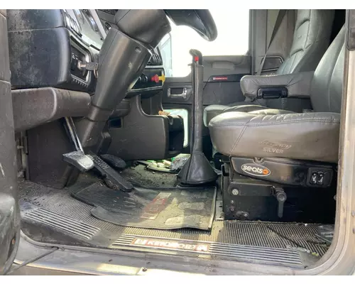 Kenworth T600 Cab Assembly