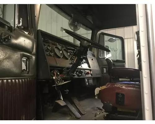 Kenworth T600 Cab Assembly