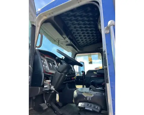 Kenworth T600 Cab