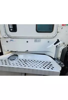 Kenworth T600 Cowl