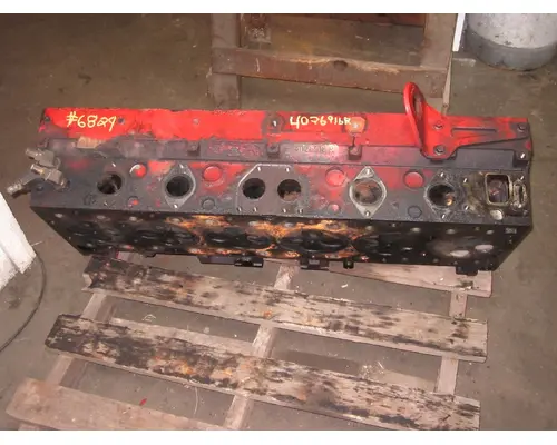 Cylinder Head KENWORTH T600 Valley Truck - Grand Rapids