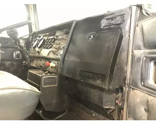 Kenworth T600 Dash Assembly