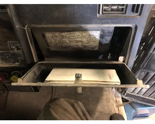 Kenworth T600 Dash Assembly