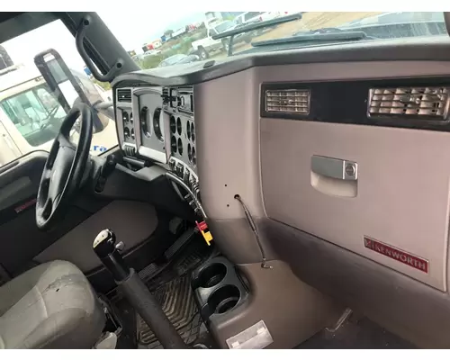 Kenworth T600 Dash Assembly