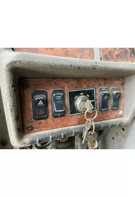 Kenworth T600 Dash Assembly