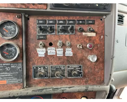 Kenworth T600 Dash Assembly