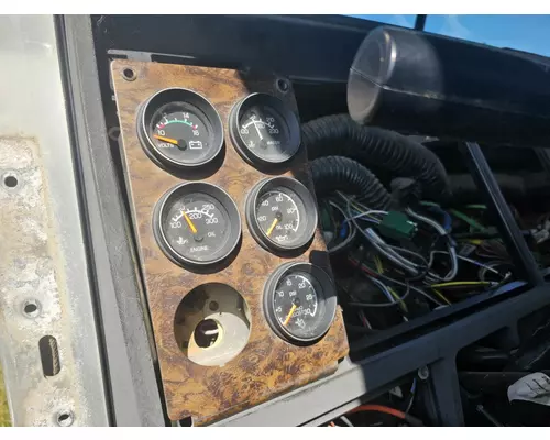 Kenworth T600 Dash Assembly