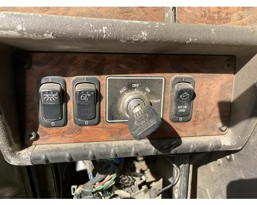 Kenworth T600 Dash Assembly