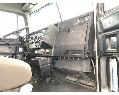 Kenworth T600 Dash Assembly