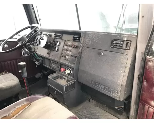 Kenworth T600 Dash Assembly