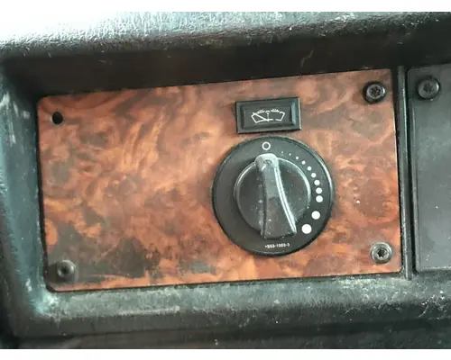 Kenworth T600 Dash Assembly