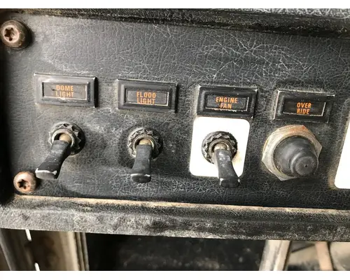 Kenworth T600 Dash Assembly