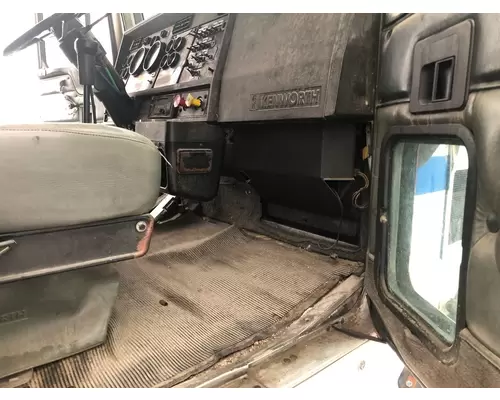 Kenworth T600 Dash Assembly