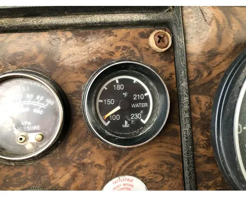 Kenworth T600 Dash Assembly