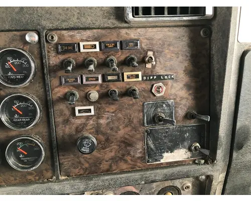 Kenworth T600 Dash Assembly