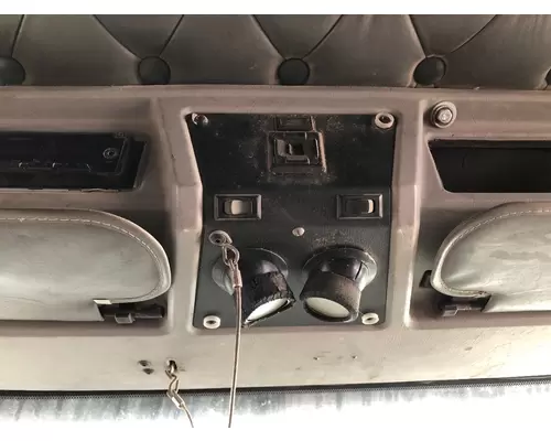 Kenworth T600 Dash Assembly