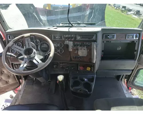 Kenworth T600 Dash Assembly