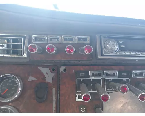 Kenworth T600 Dash Assembly