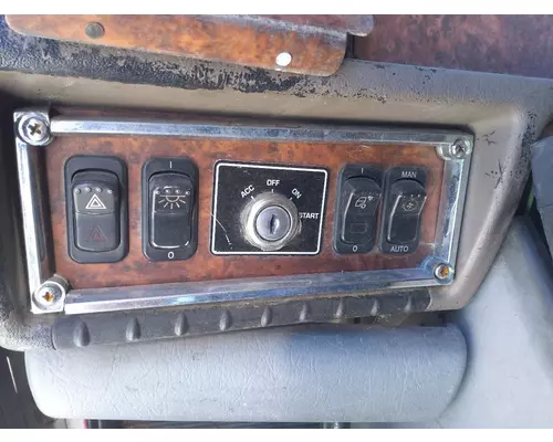 Kenworth T600 Dash Assembly