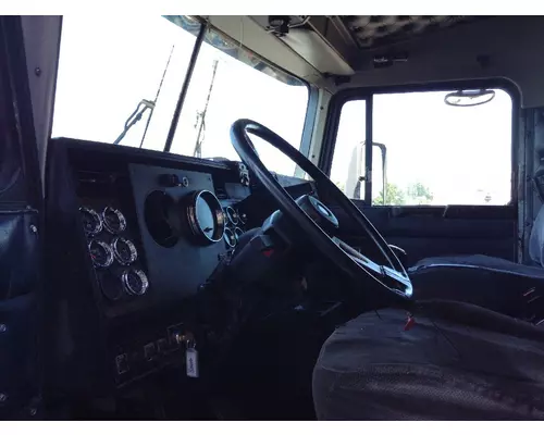 Kenworth T600 Dash Assembly