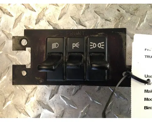 Dash / Console Switch KENWORTH T600 Frontier Truck Parts