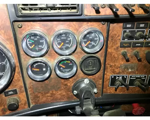 Kenworth T600 Dash Panel