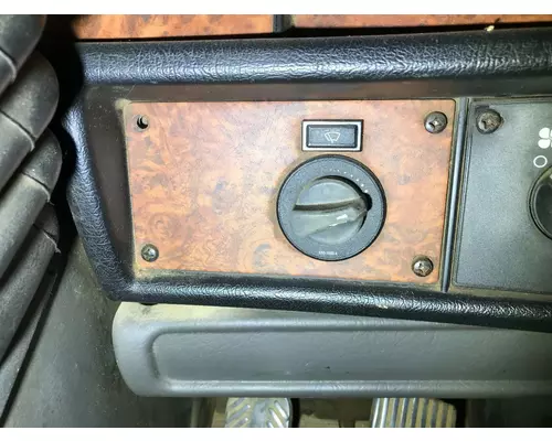 Kenworth T600 Dash Panel