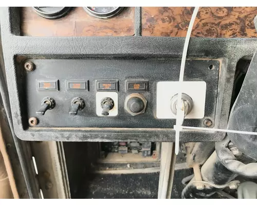 Kenworth T600 Dash Panel