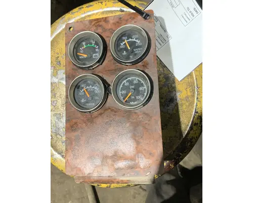Dash Panel KENWORTH T600 Truck Salvage International Inc