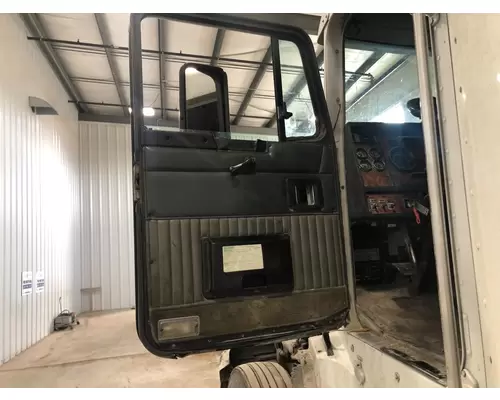 Kenworth T600 Door Assembly, Front