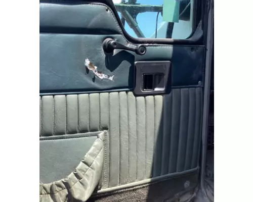 Kenworth T600 Door Handle