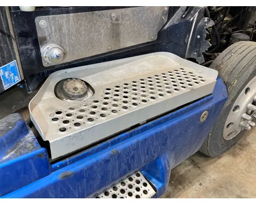 Kenworth T600 Engine Brackets, Misc.